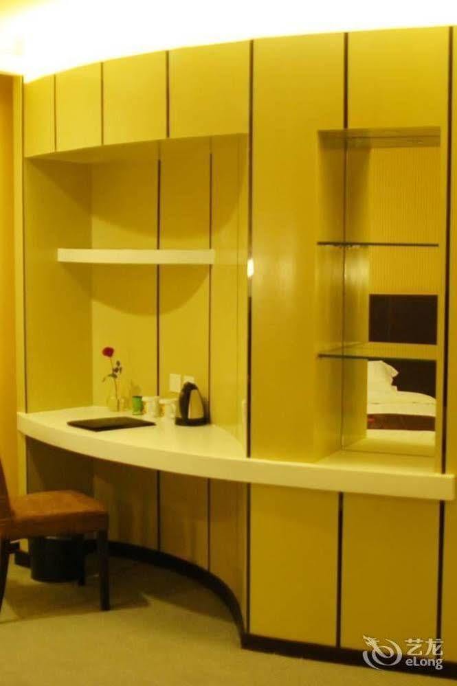 Hotel Super 8 Wenzhou Xingrong Zewnętrze zdjęcie