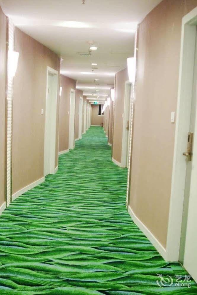Hotel Super 8 Wenzhou Xingrong Zewnętrze zdjęcie